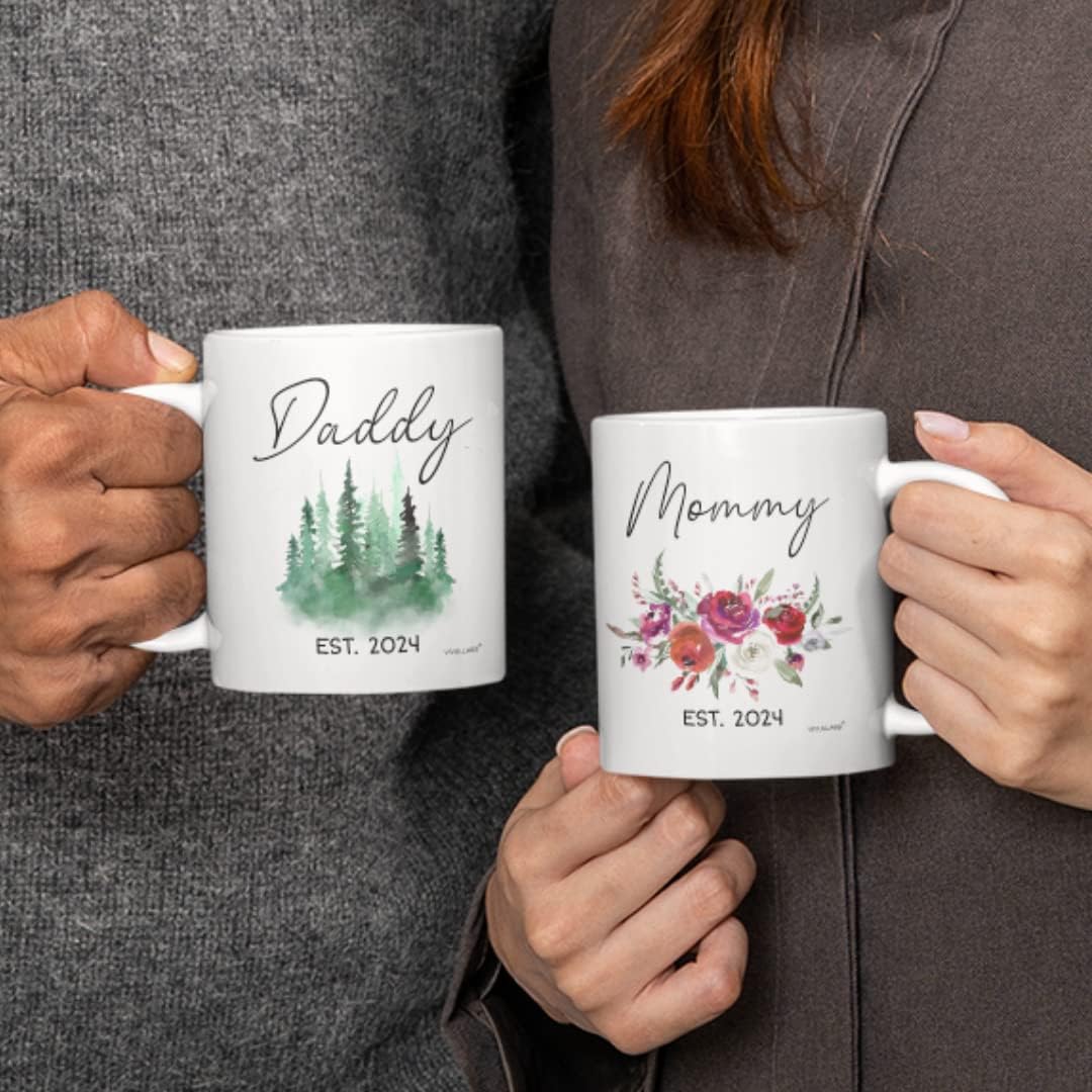 Vivulla68 Mommy Daddy Est 2024 Mugs, Pregnancy Announcement For Parents Mug Set, New Mom and Dad Gifts First Time 2024, New Parent Gifts, Baby Announcement Mug, Mom and Dad Mugs